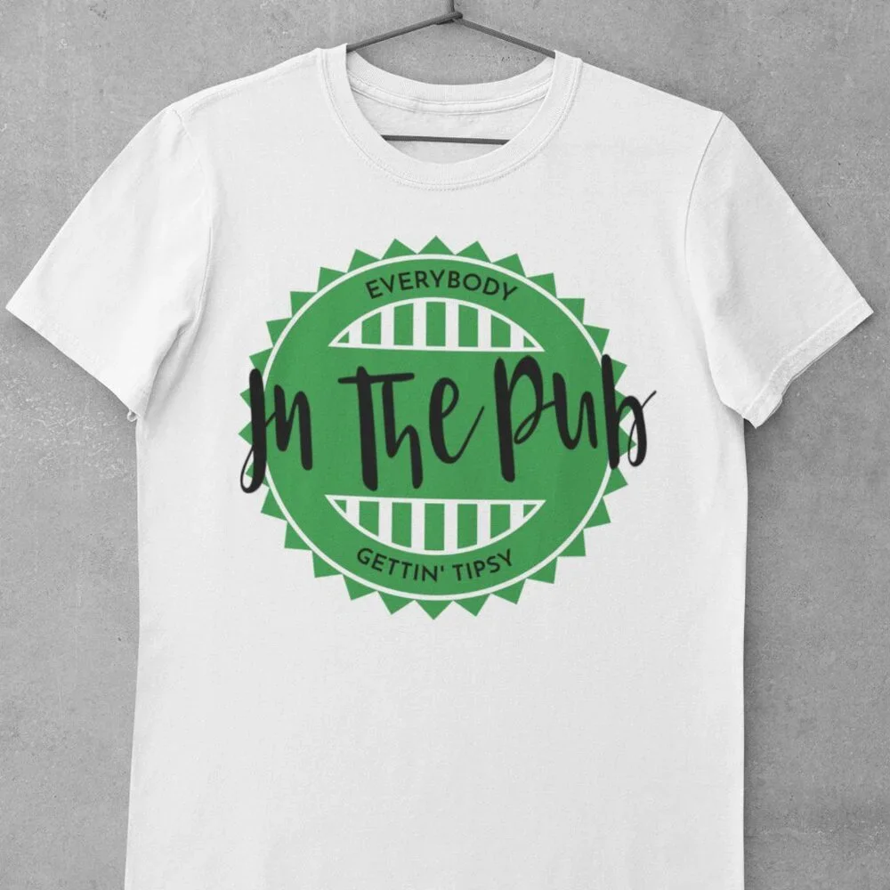 Everybody In The Pub Gettin Tipsy St Patrick’s Day Beer Shirt Unisex Sizing - Picture 1 of 4